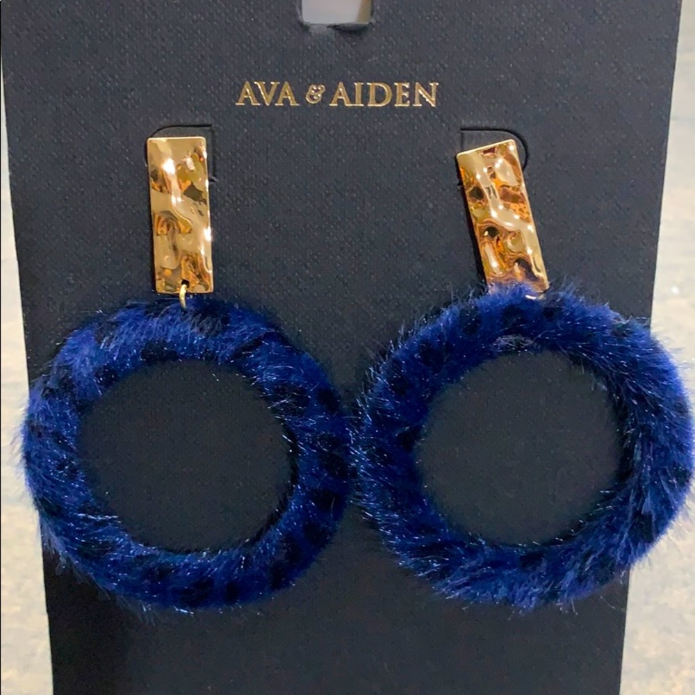 💙blue fringe hoop💙 fashion earrings